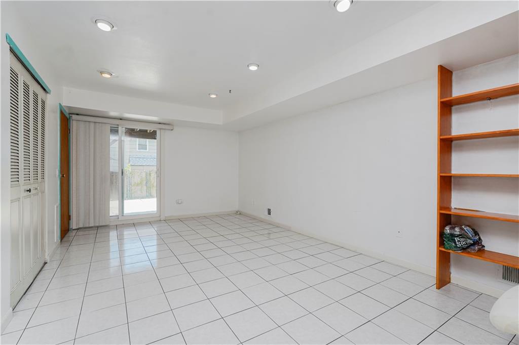21 Carol Place Graniteville Staten Island NY 10314