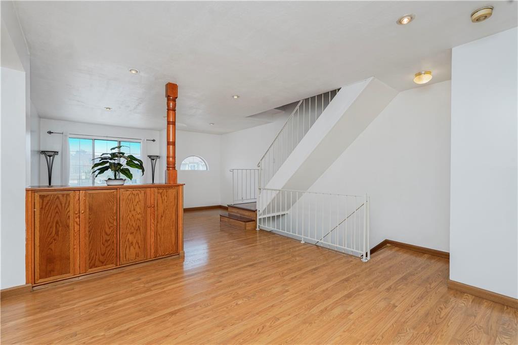 21 Carol Place Graniteville Staten Island NY 10314