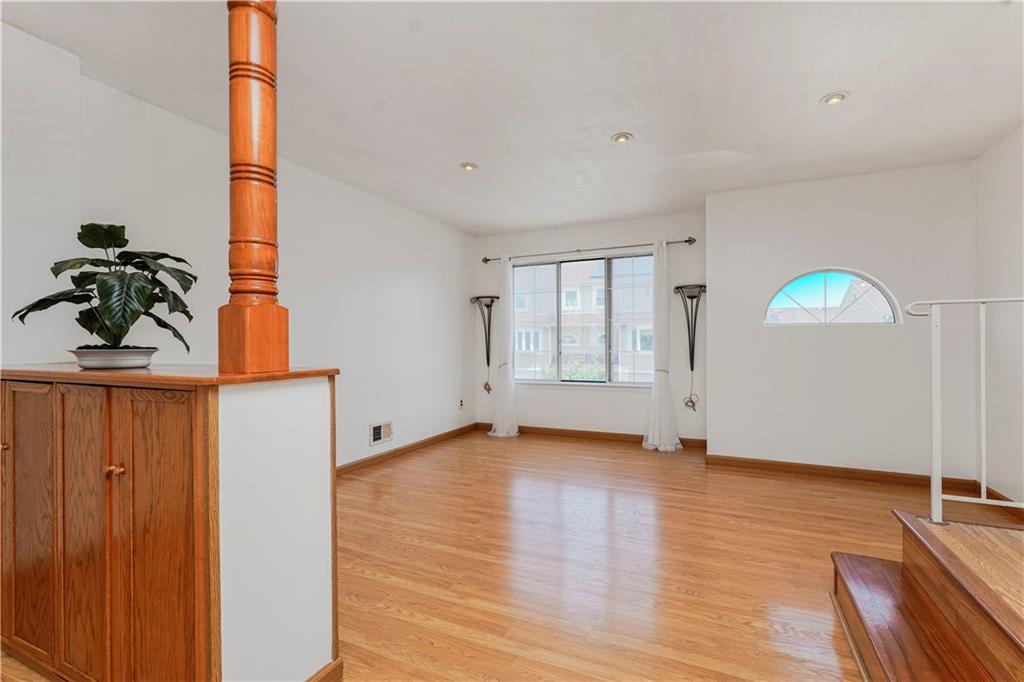 21 Carol Place Graniteville Staten Island NY 10314