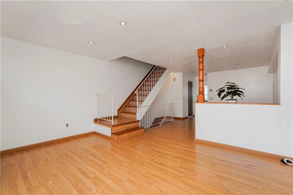 21 Carol Place Graniteville Staten Island NY 10314