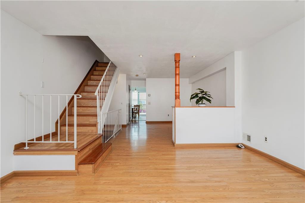 21 Carol Place Graniteville Staten Island NY 10314