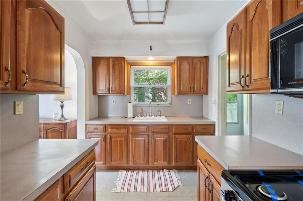 150 Heathcote Road Out of NYC Elmont NY 11003