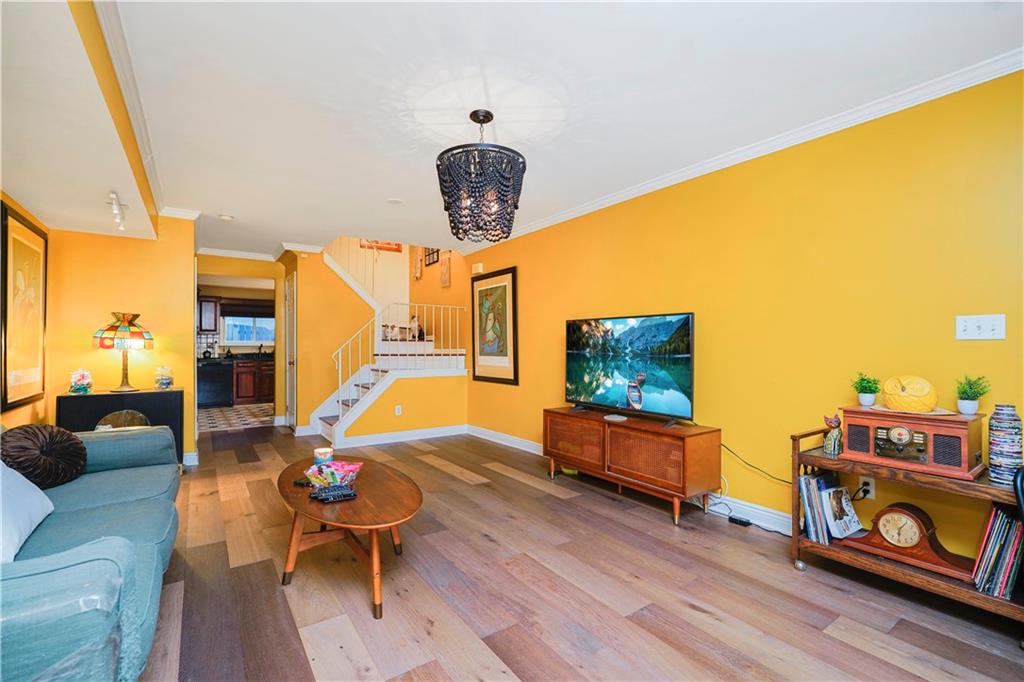 221 Arlo Road Sunnyside Staten Island NY 10301