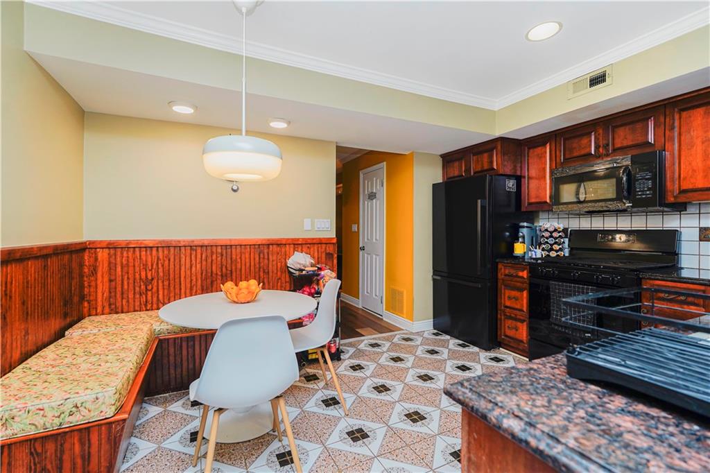 221 Arlo Road Sunnyside Staten Island NY 10301