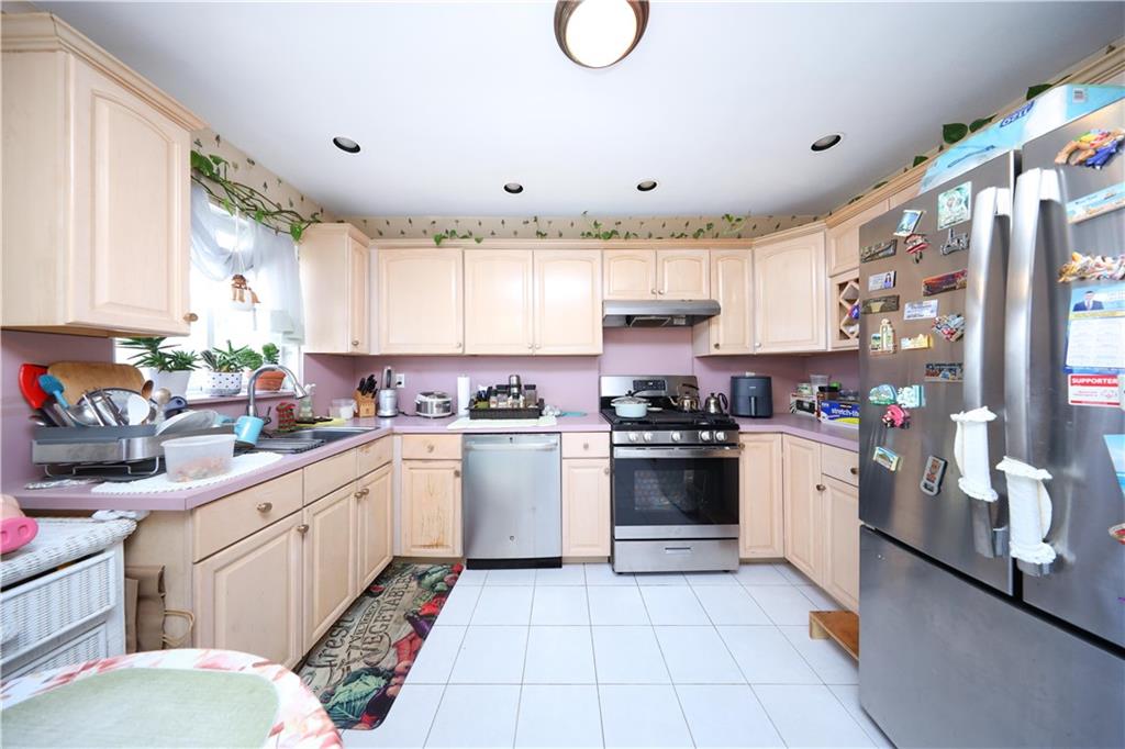 82 Seagate Court South Beach Staten Island NY 10305
