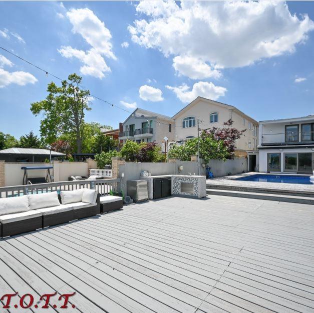 163 Whitman Drive Mill Basin Brooklyn NY 11234