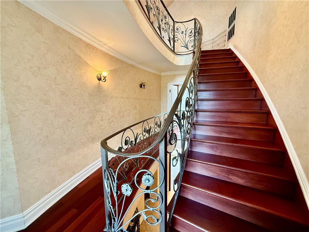 42 Beaumont Street Manhattan Beach Brooklyn NY 11235