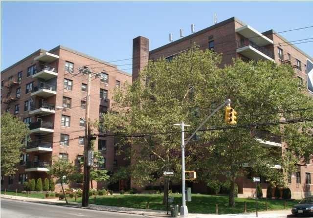 145 Lincoln Avenue Grant City Staten Island NY 10306