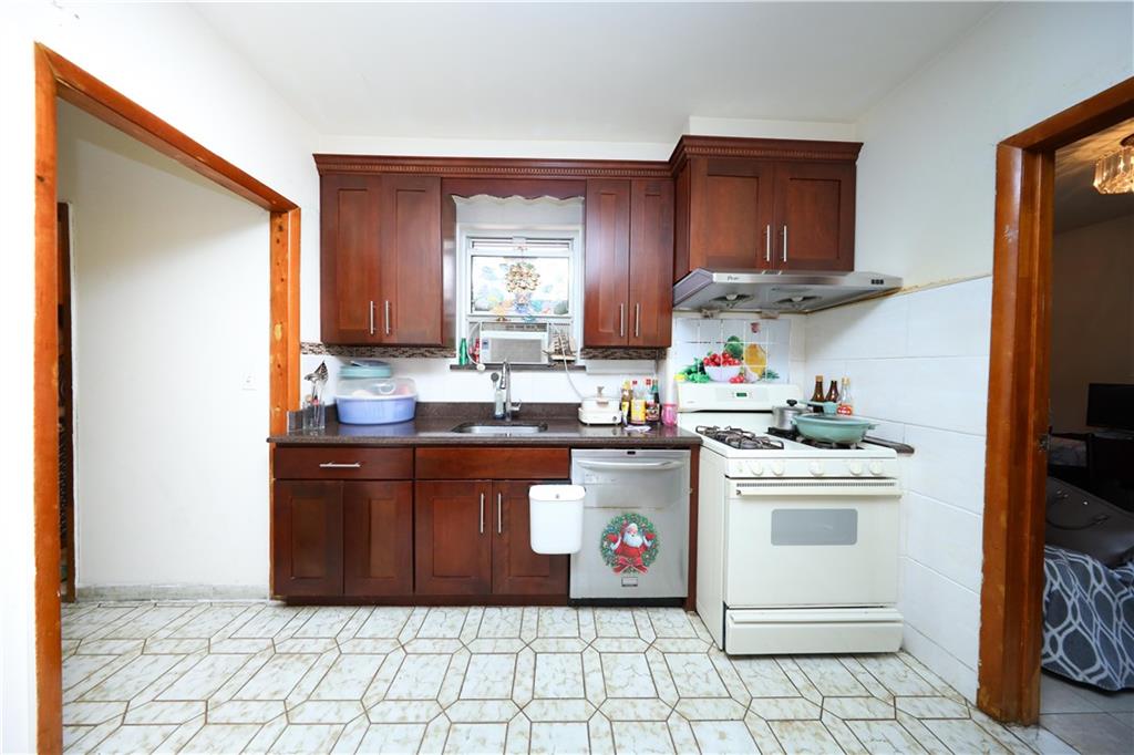 1329 66th Street Dyker Heights Brooklyn NY 11219