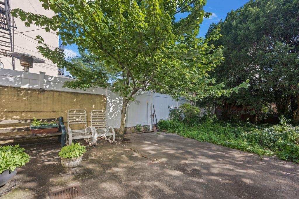 527 57th Street Sunset Park Brooklyn NY 11220