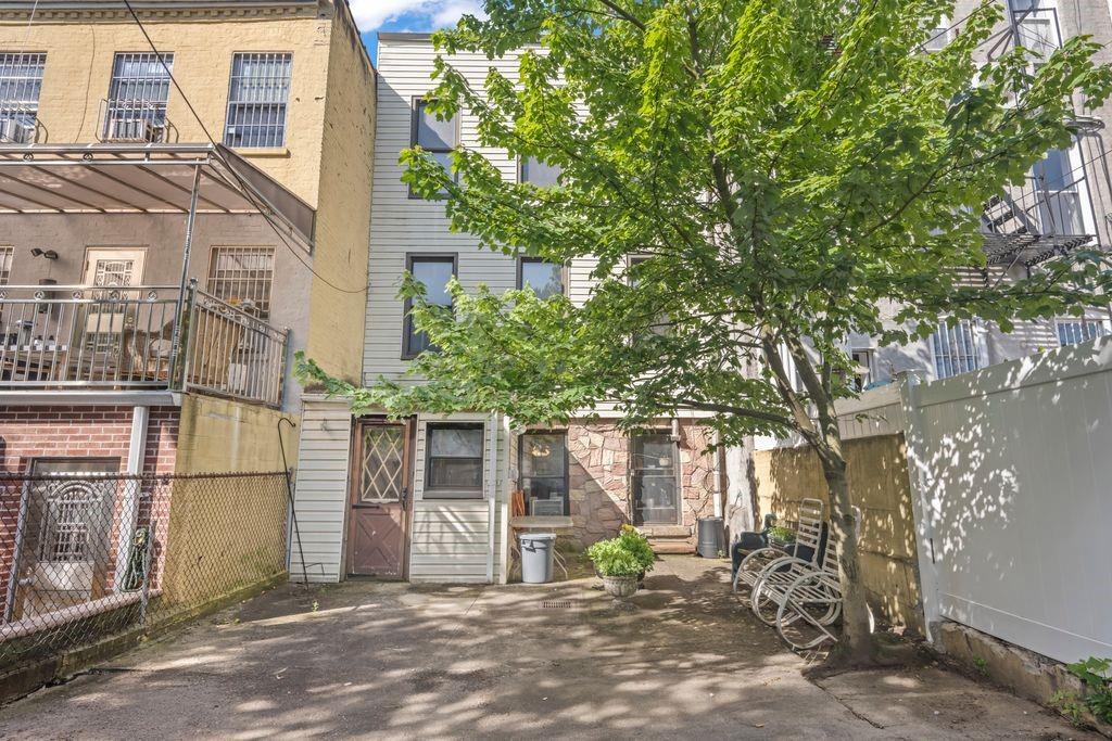 527 57th Street Sunset Park Brooklyn NY 11220