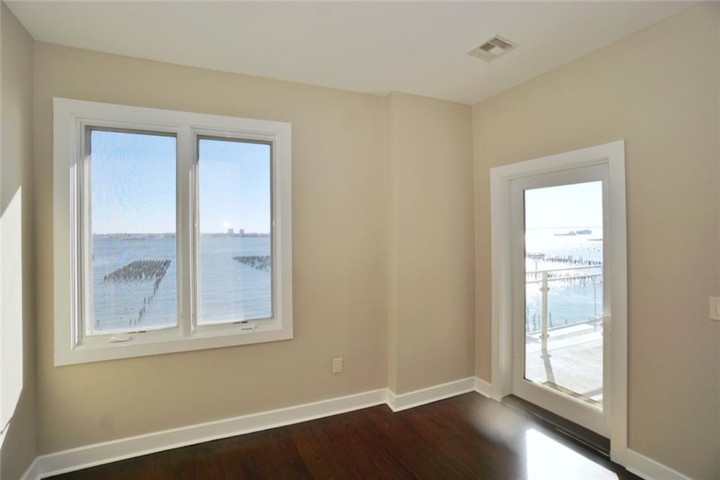 90 Bay Street Landing St. George Staten Island NY 10301