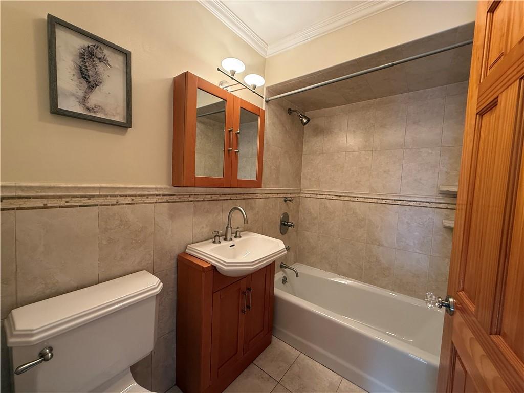 6925 Shore Road Bay Ridge Brooklyn NY 11209