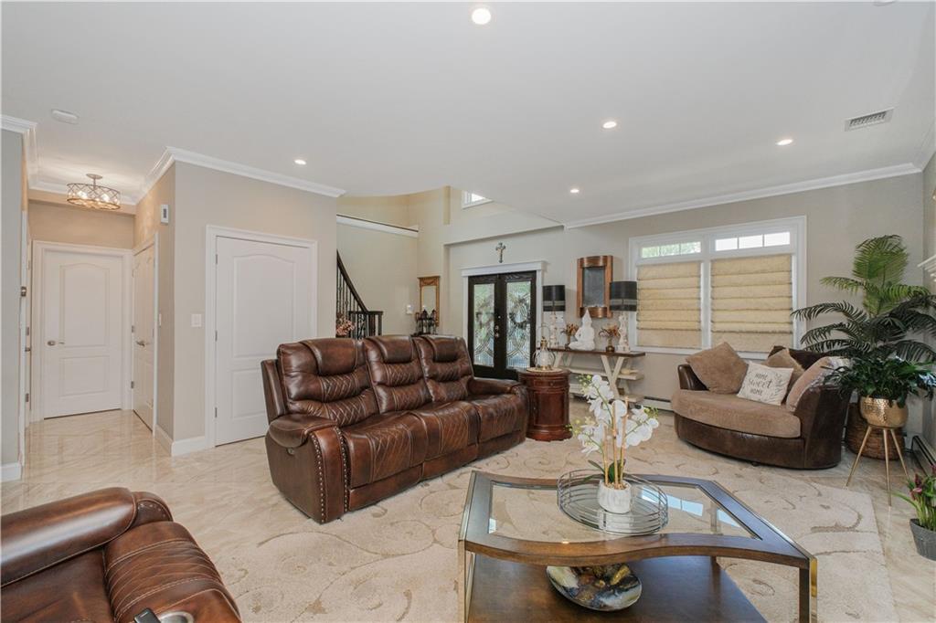 326 Lyndale Avenue Eltingville Staten Island NY 10312
