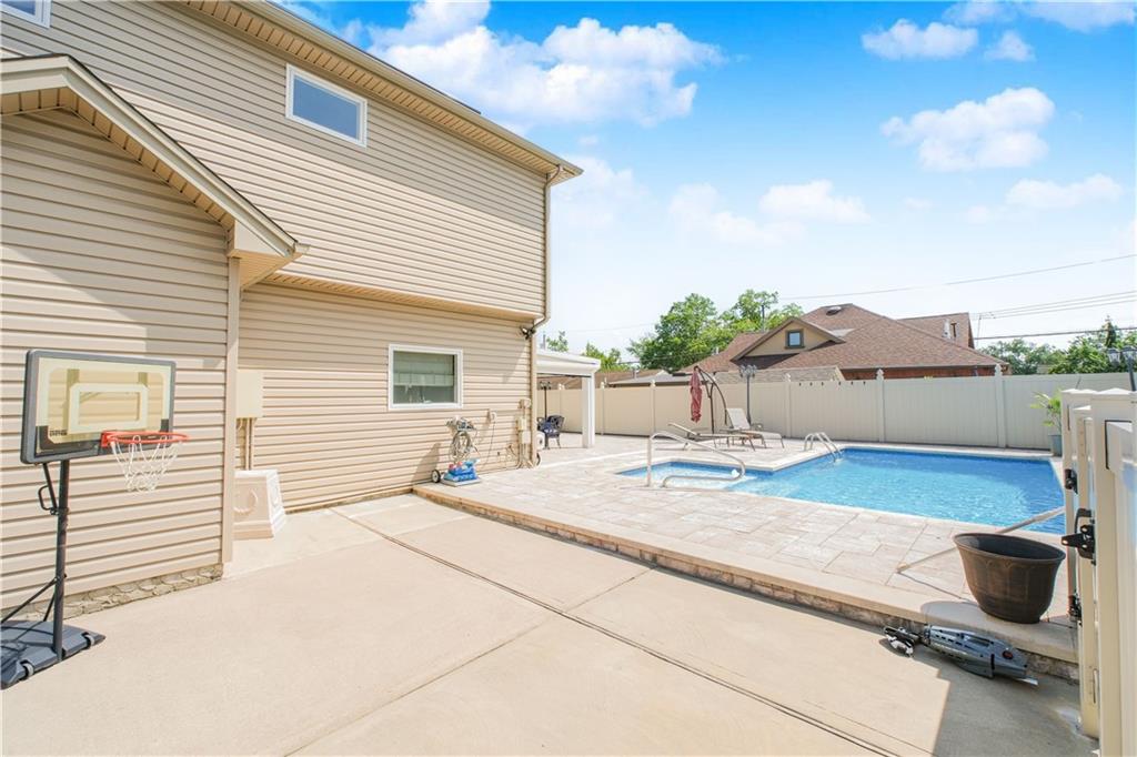 326 Lyndale Avenue Eltingville Staten Island NY 10312
