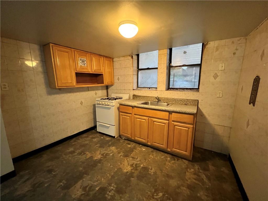 622 Ocean View Avenue Brighton Beach Brooklyn NY 11235
