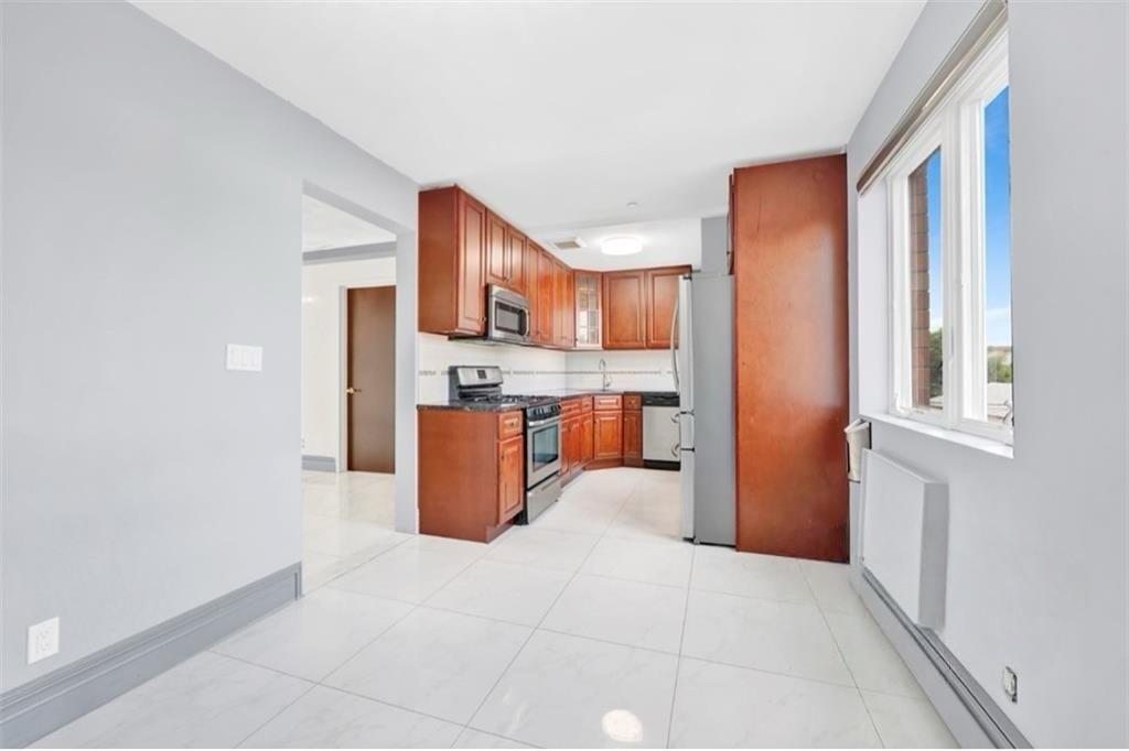 2490 East 7th Street Sheepshead Bay Brooklyn NY 11235