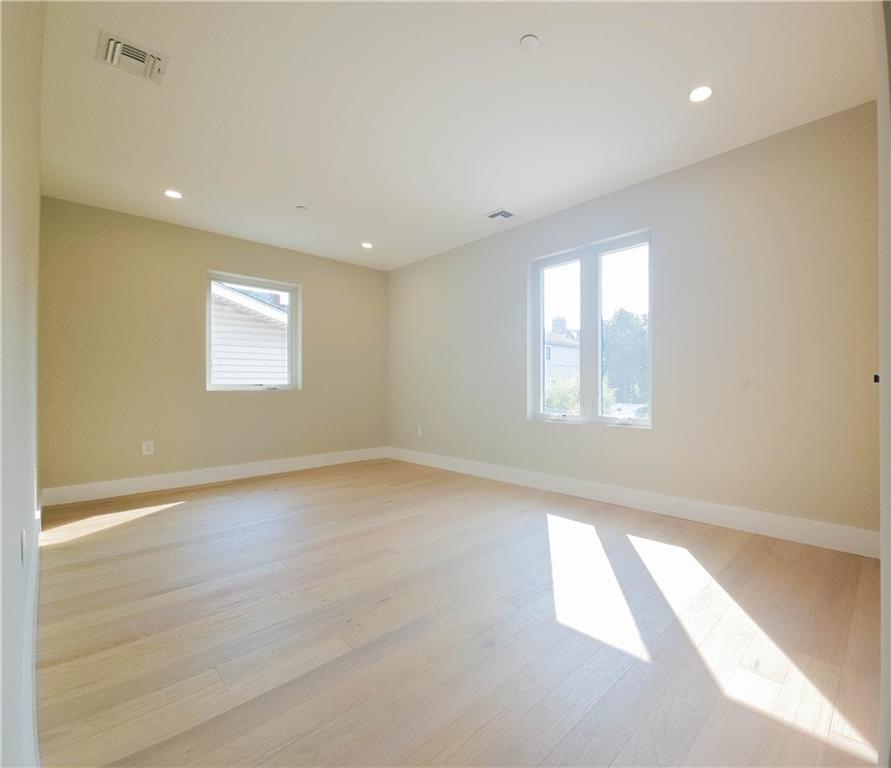 334 Van Duzer Street Stapleton Staten Island NY 10304