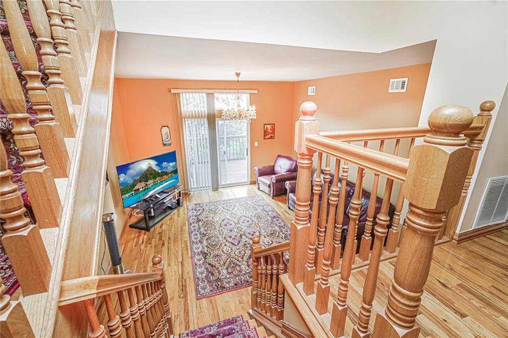 16 Fawn Lane Bay Terrace Staten Island NY 10306