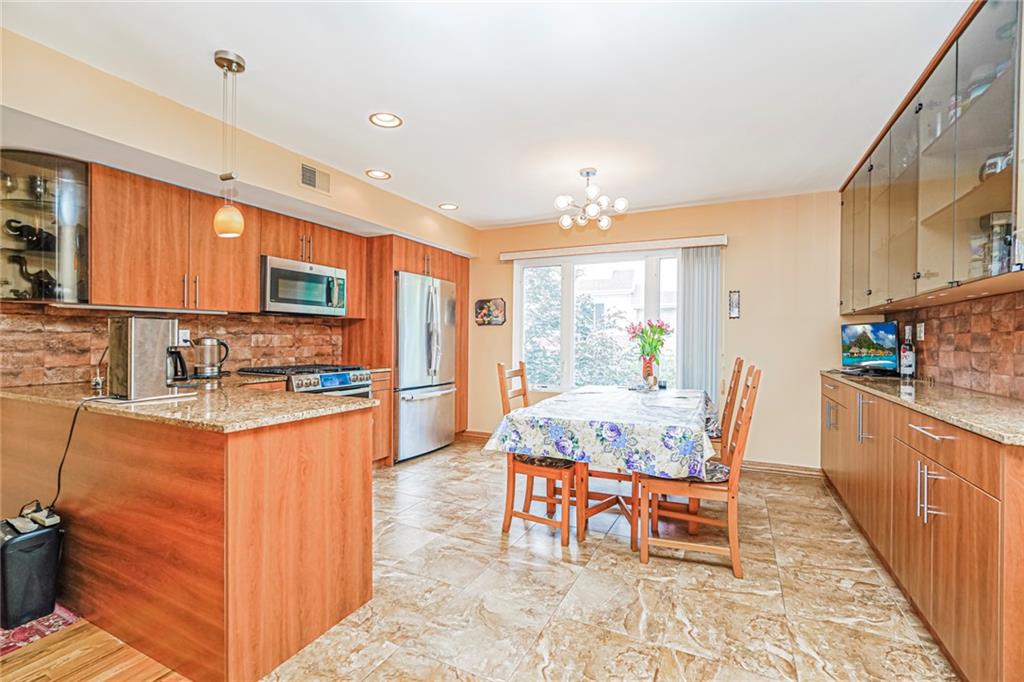 16 Fawn Lane Bay Terrace Staten Island NY 10306