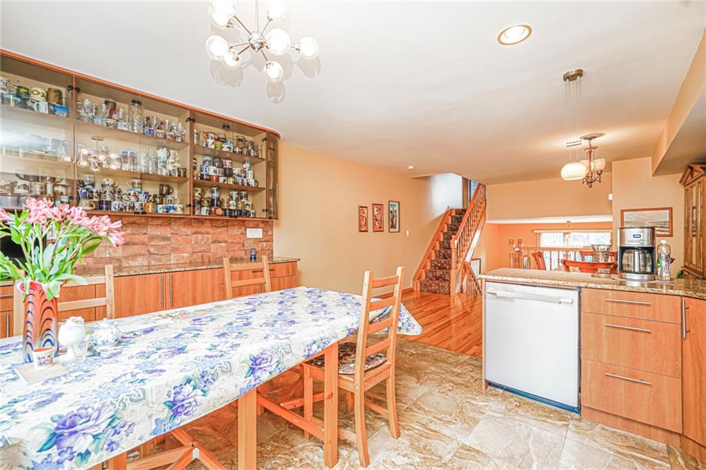 16 Fawn Lane Bay Terrace Staten Island NY 10306