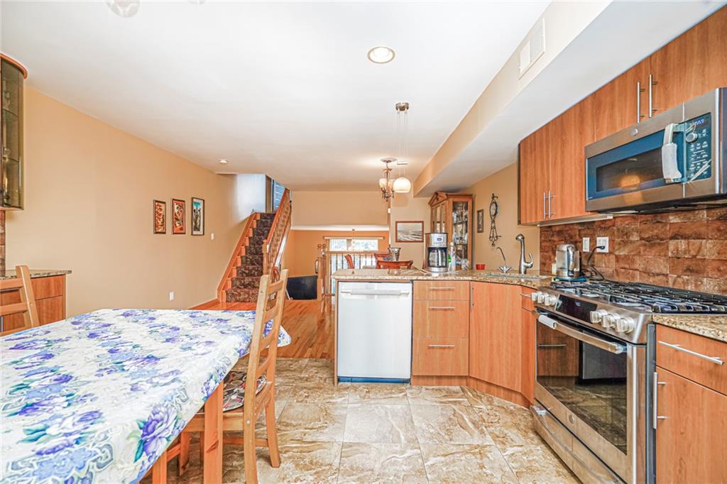 16 Fawn Lane Bay Terrace Staten Island NY 10306