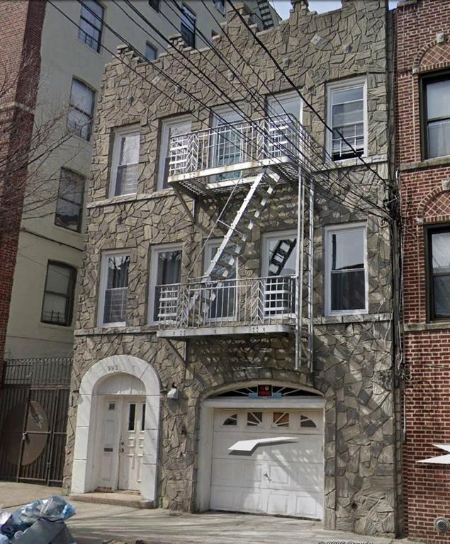 993 Findlay Avenue Out of NYC Bronx NY 10456