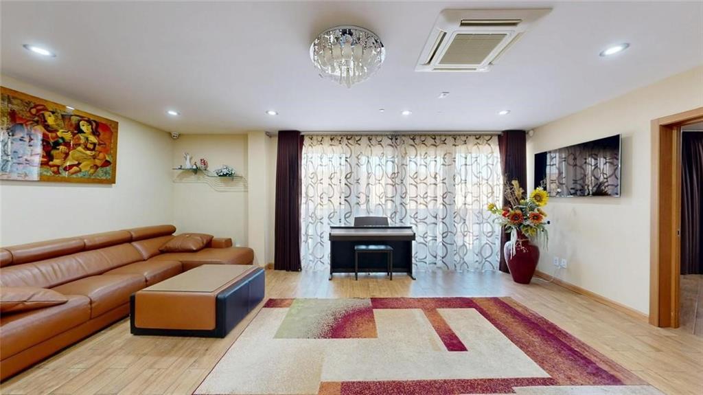 2711 East 26th Street Sheepshead Bay Brooklyn NY 11235