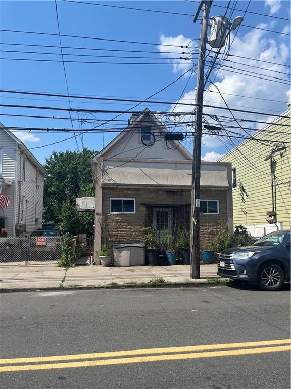 699 Henderson Avenue West Brighton Staten Island NY 10310