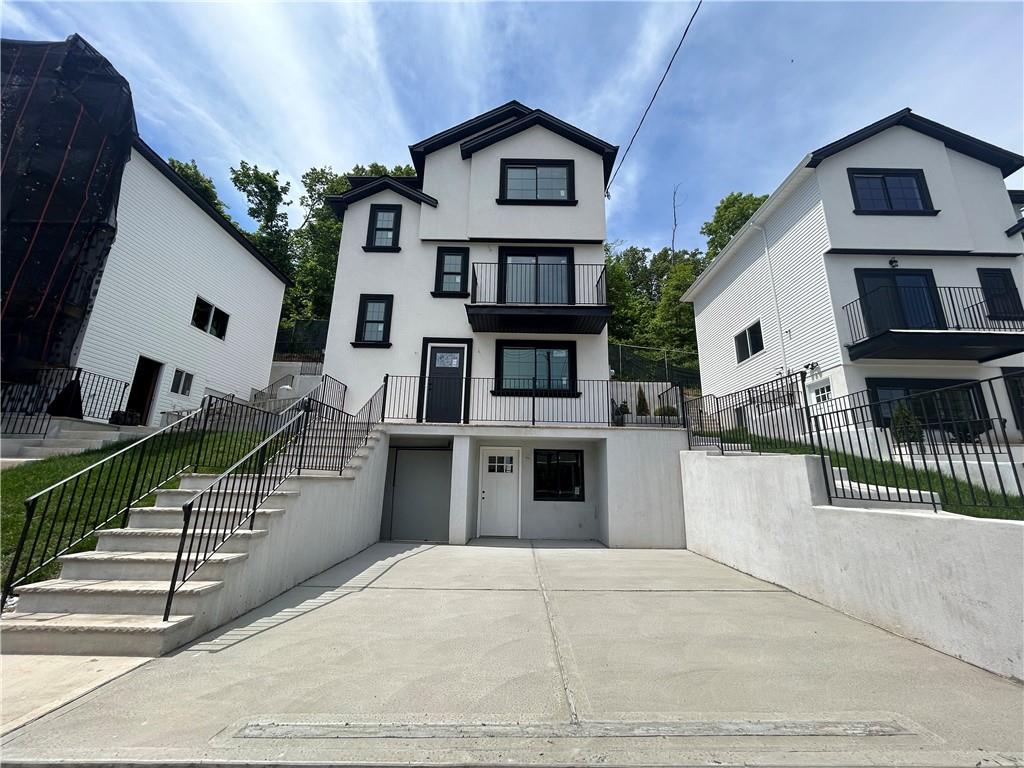 806 Van Duzer Street Clifton Staten Island NY 10304