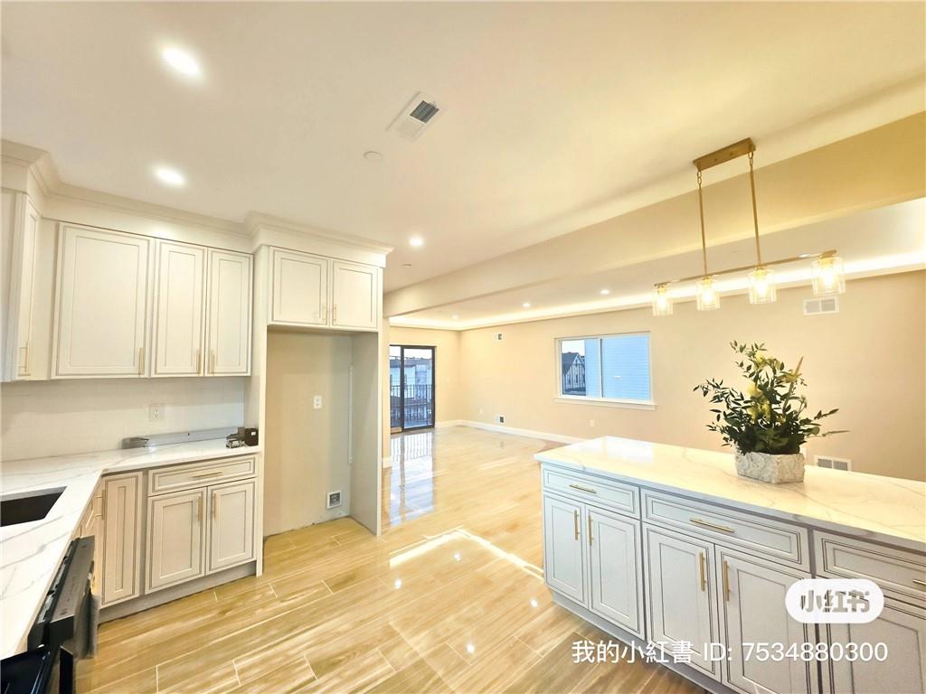 806 Van Duzer Street Clifton Staten Island NY 10304
