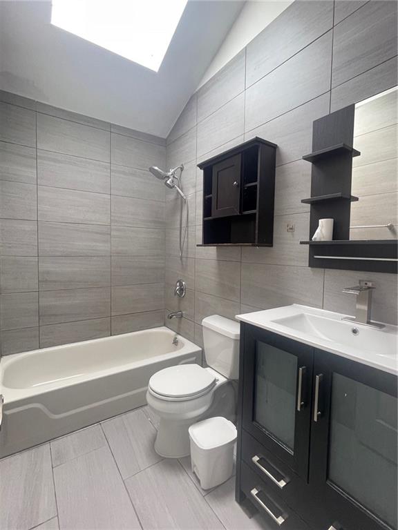 499 Medina Street Oakwood Staten Island NY 10306