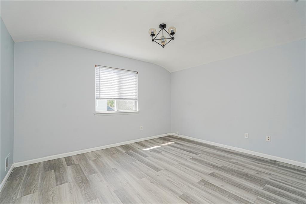 499 Medina Street Oakwood Staten Island NY 10306