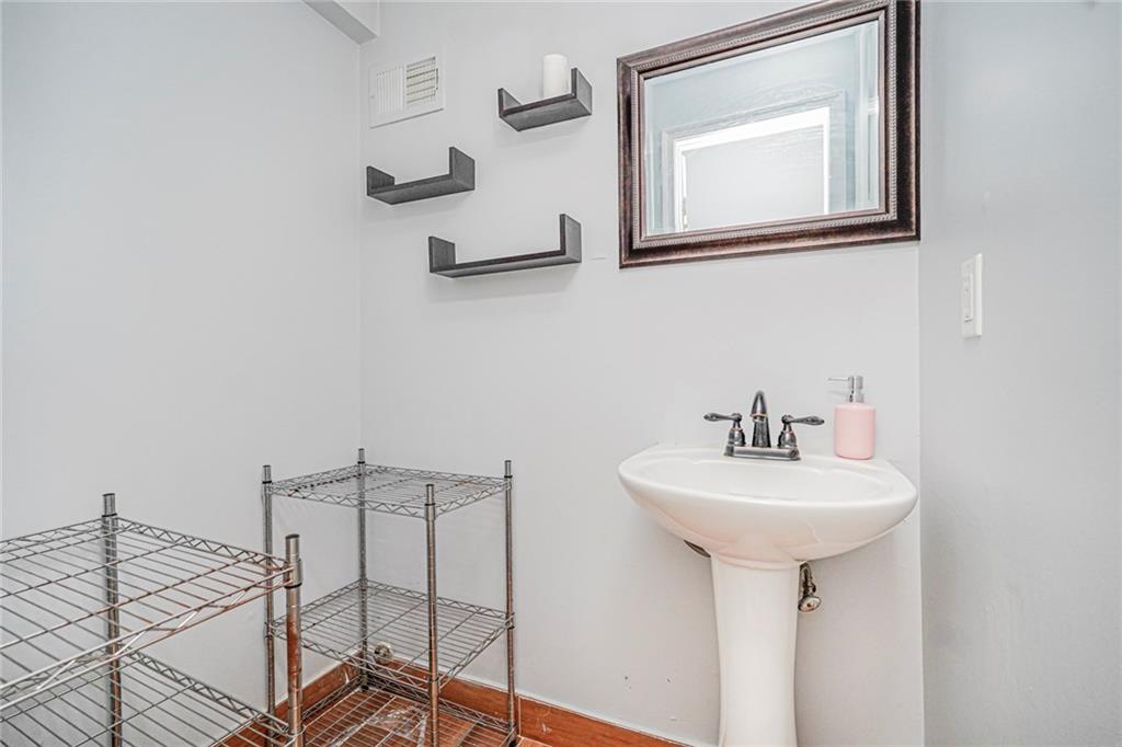 499 Medina Street Oakwood Staten Island NY 10306