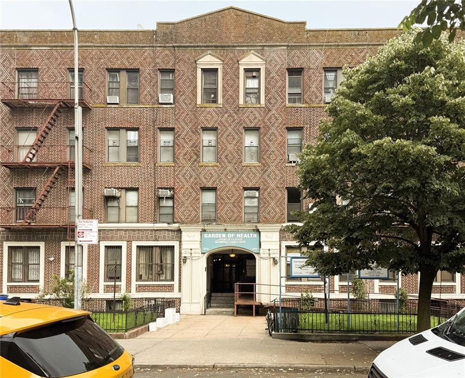 3039 Ocean Parkway Brighton Beach Brooklyn NY 11235
