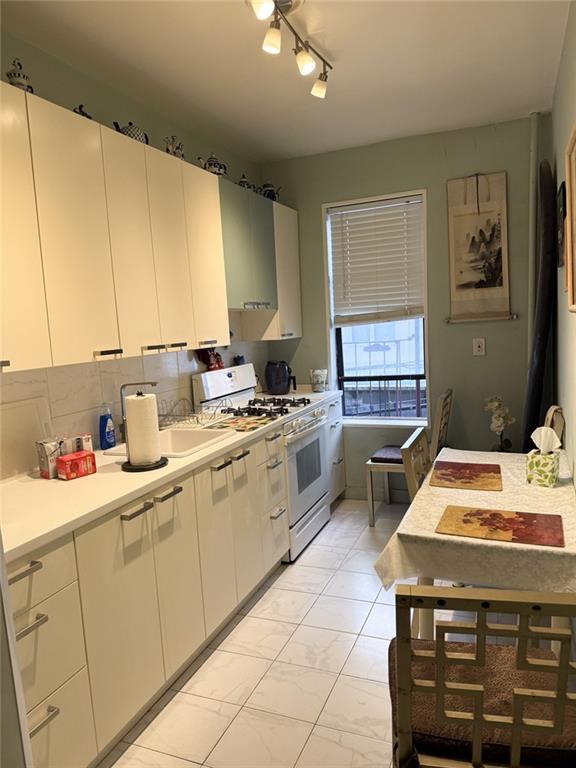 3039 Ocean Parkway Brighton Beach Brooklyn NY 11235