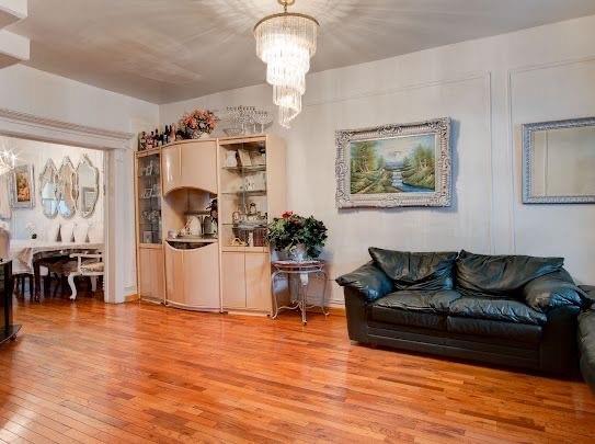 1067 East 15th Street Midwood Brooklyn NY 11230
