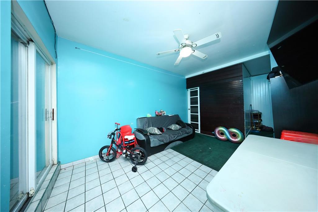 5222 4th Avenue Sunset Park Brooklyn NY 11220