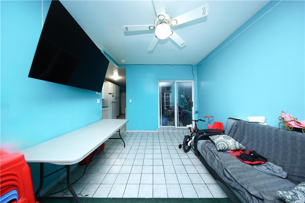 5222 4th Avenue Sunset Park Brooklyn NY 11220