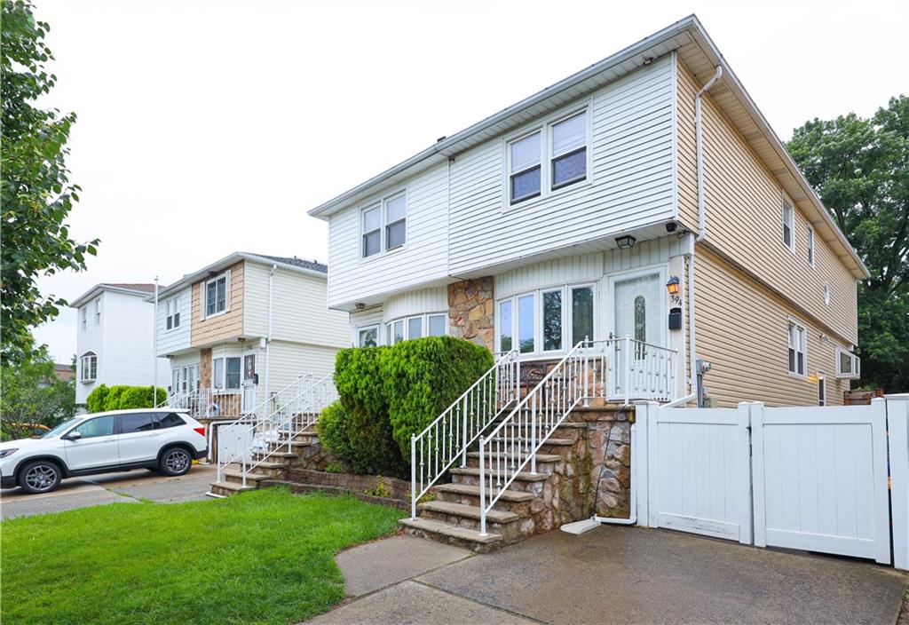 394 Stobe Avenue Midland Beach Staten Island NY 10306