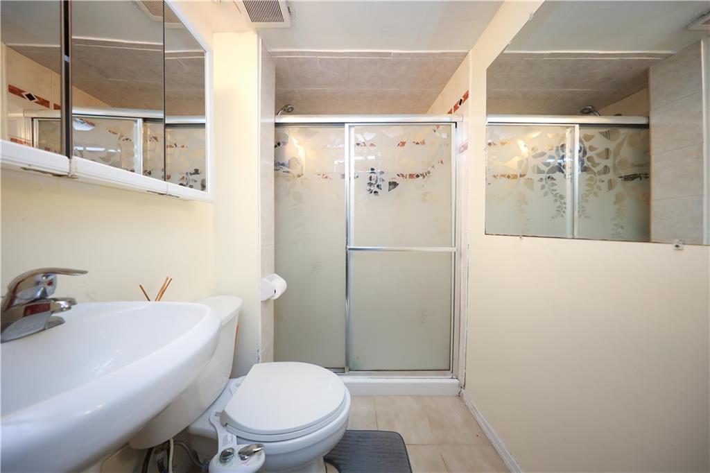 394 Stobe Avenue Midland Beach Staten Island NY 10306