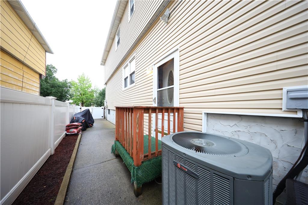 394 Stobe Avenue Midland Beach Staten Island NY 10306