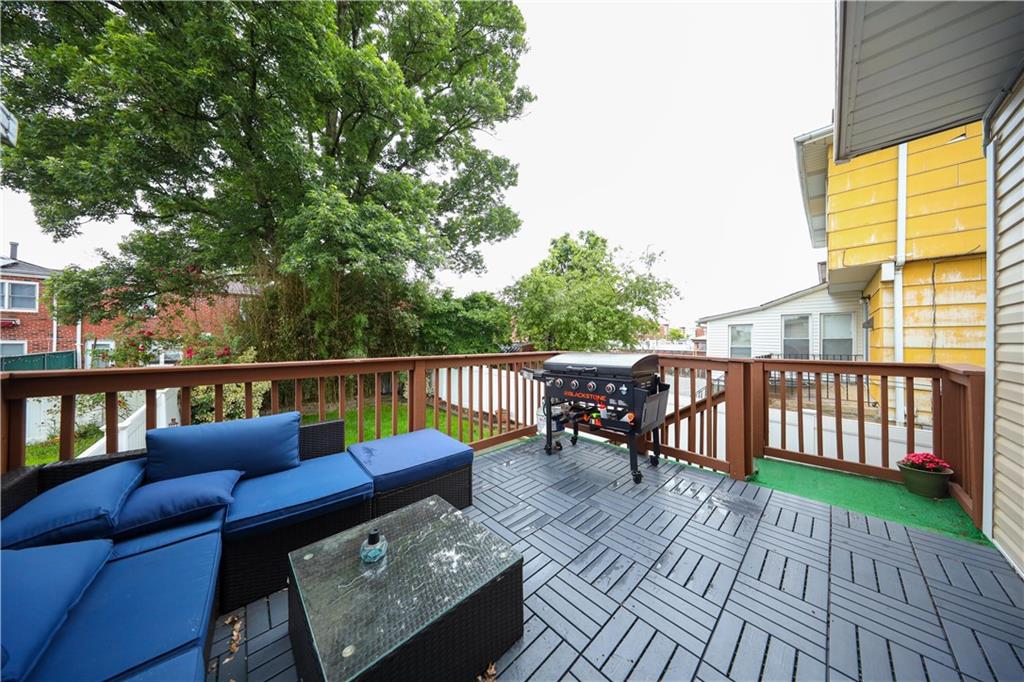 394 Stobe Avenue Midland Beach Staten Island NY 10306