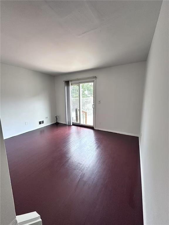 78 Stage Lane Clifton Staten Island NY 10304
