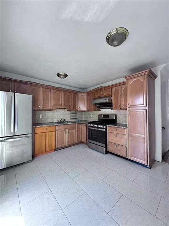 78 Stage Lane Clifton Staten Island NY 10304