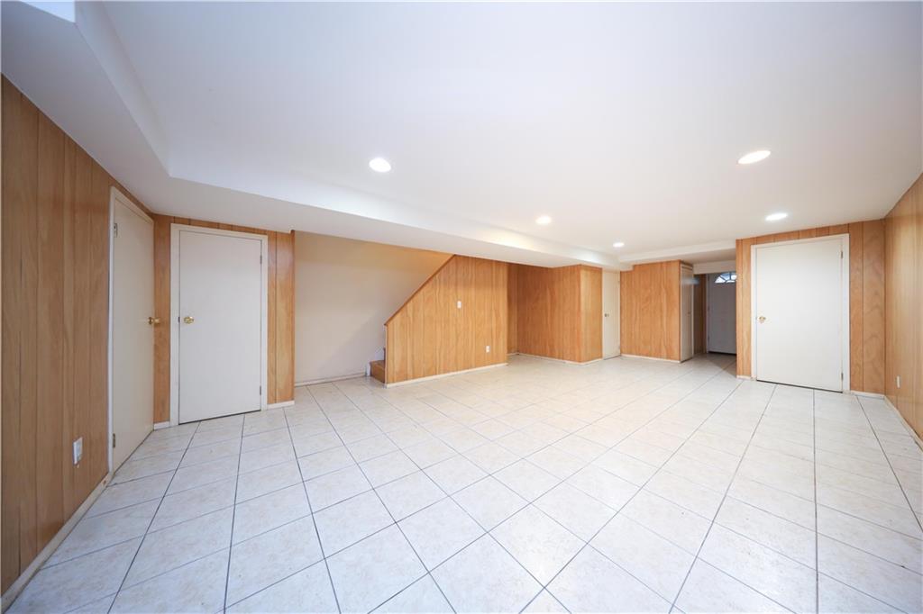 75-31 167th Street Fresh Meadows Brooklyn NY 11366