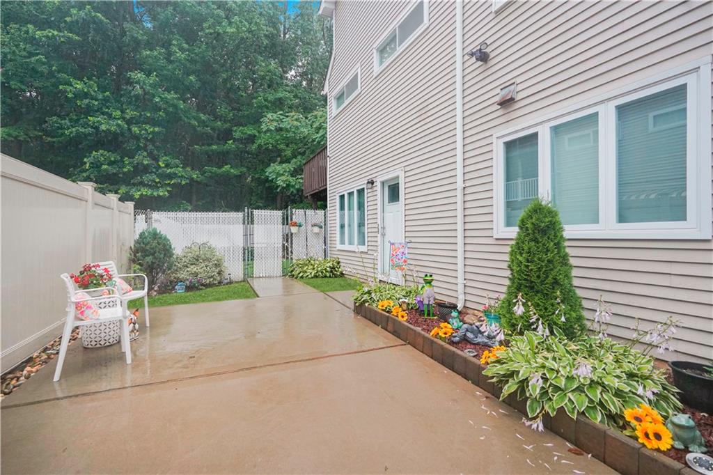 100 Robin Court Woodrow Staten Island NY 10309