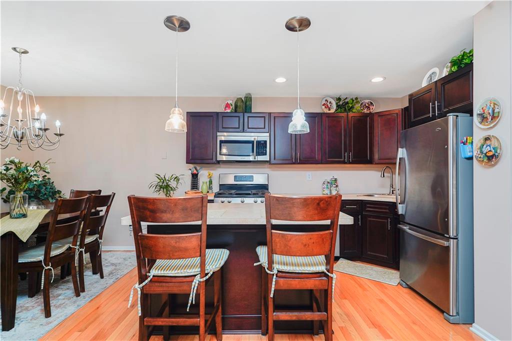 100 Robin Court Woodrow Staten Island NY 10309