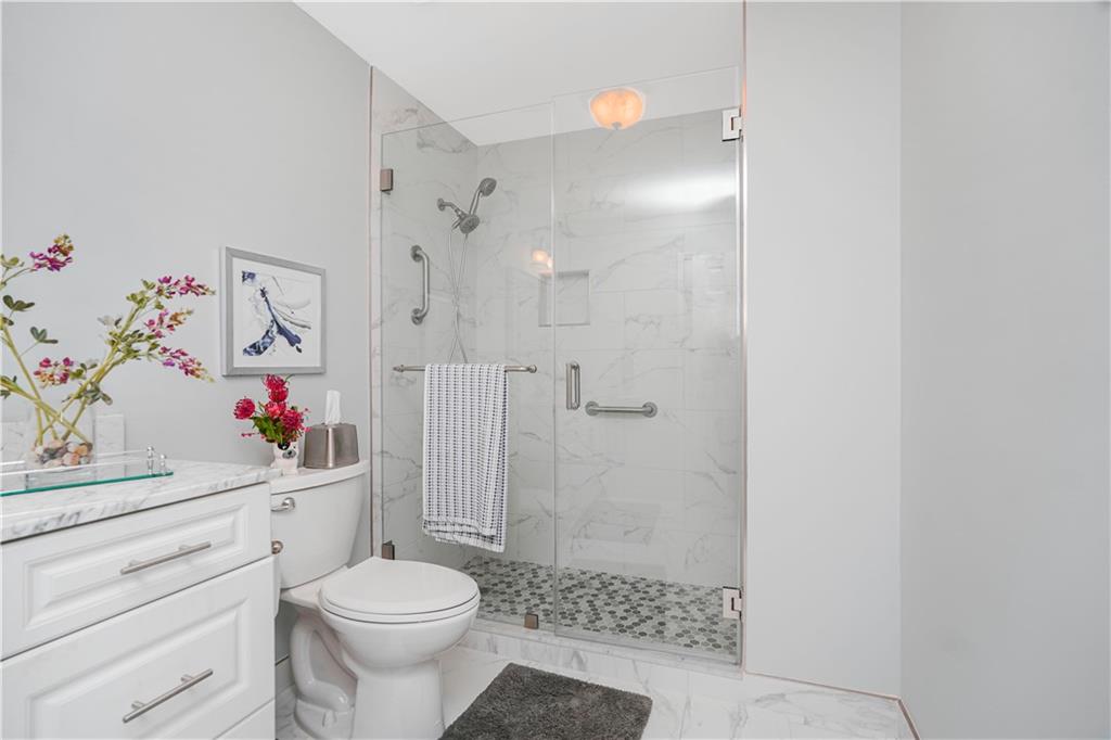 100 Robin Court Woodrow Staten Island NY 10309