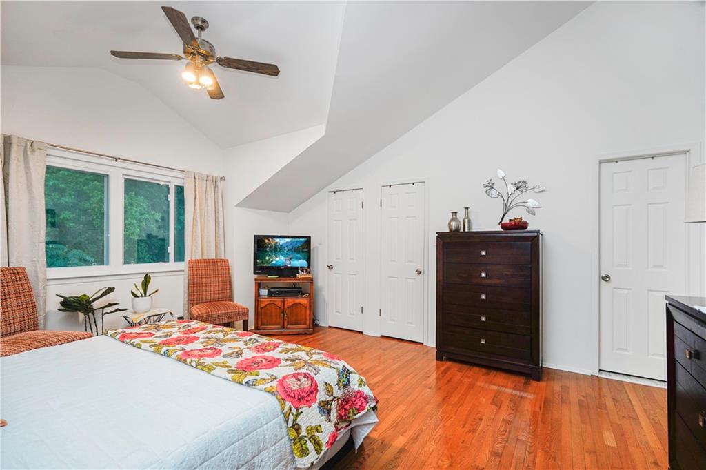100 Robin Court Woodrow Staten Island NY 10309